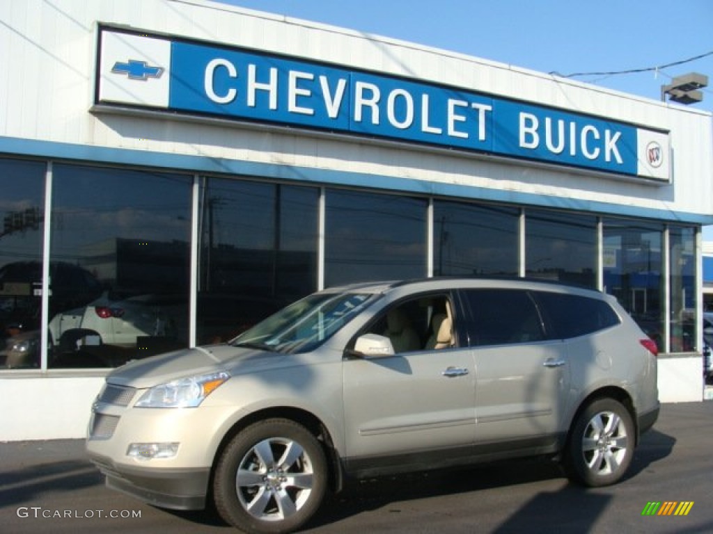 Gold Mist Metallic Chevrolet Traverse