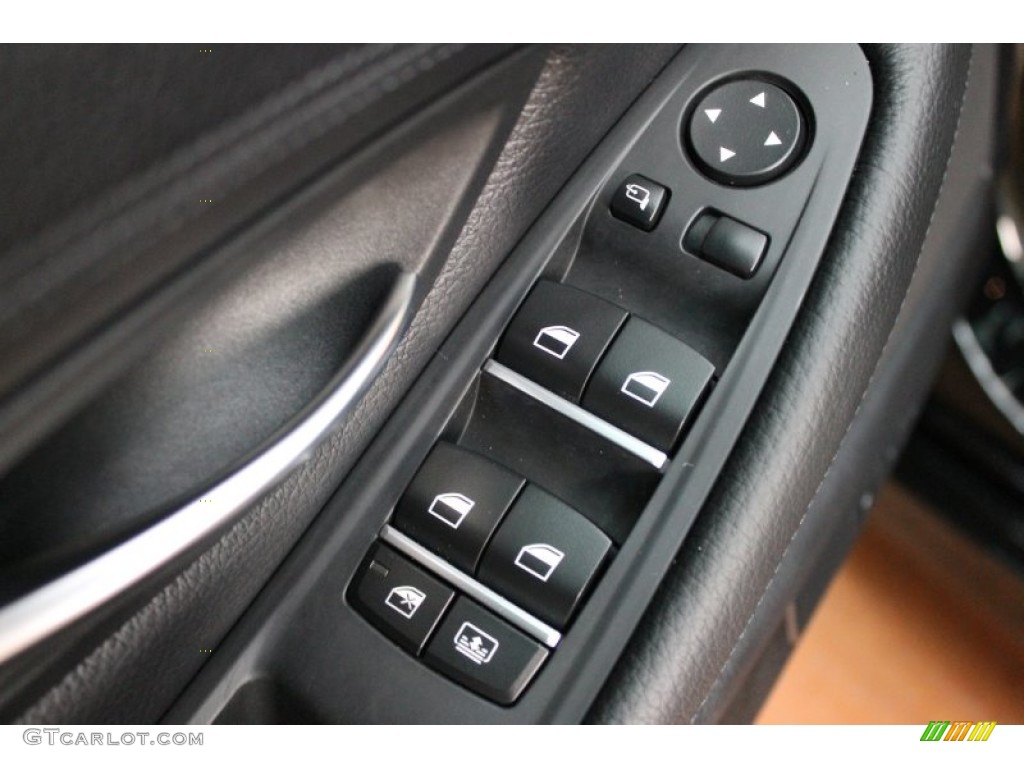 2011 BMW 5 Series 535i Sedan Controls Photo #74739406