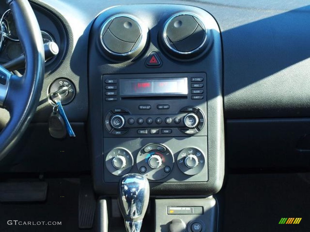 2007 Pontiac G6 GT Coupe Controls Photo #74739622