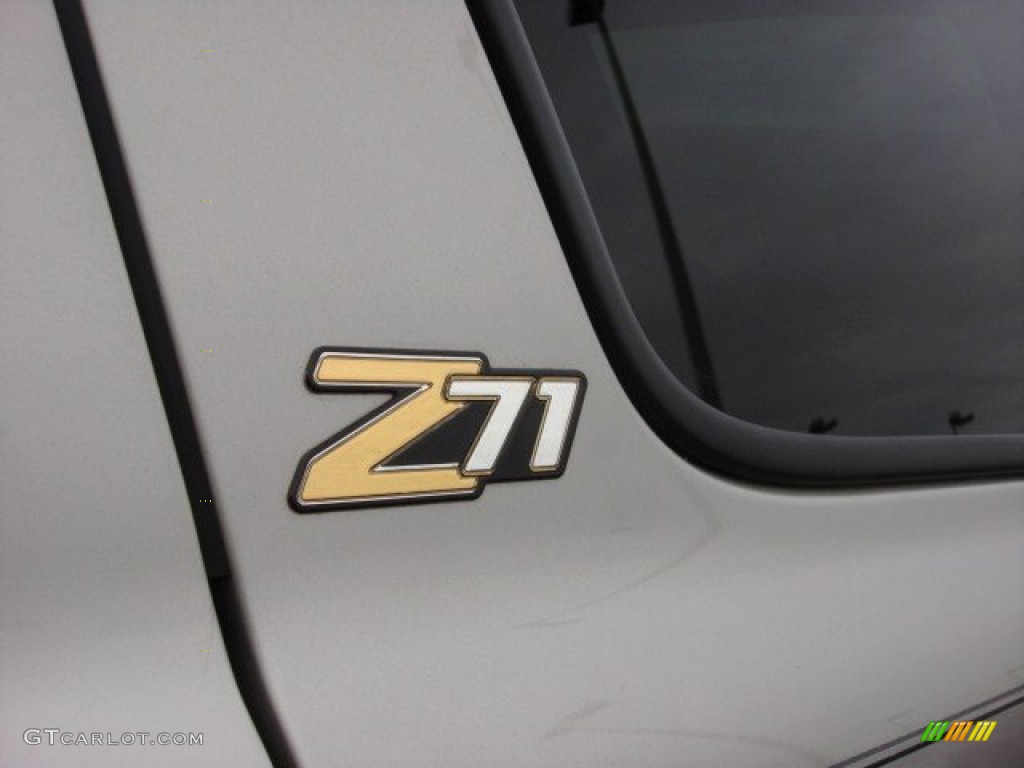 2004 Chevrolet Tahoe Z71 4x4 Marks and Logos Photo #74740546