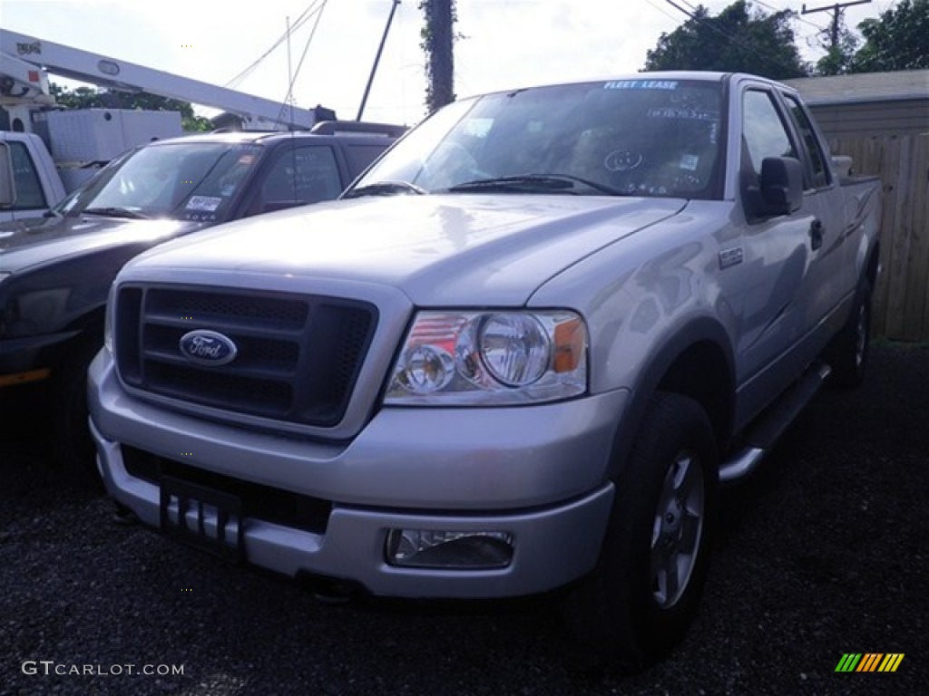 2005 F150 XLT SuperCab 4x4 - Silver Metallic / Medium Flint Grey photo #3