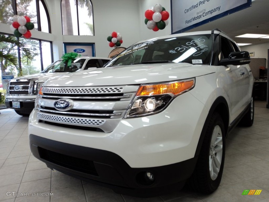2012 Explorer XLT EcoBoost - White Platinum Tri-Coat / Medium Light Stone photo #13