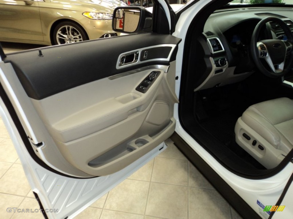 2012 Explorer XLT EcoBoost - White Platinum Tri-Coat / Medium Light Stone photo #15
