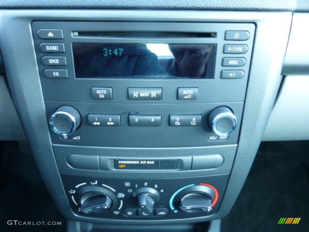 2006 Chevrolet Cobalt LS Coupe Controls Photo #74742115