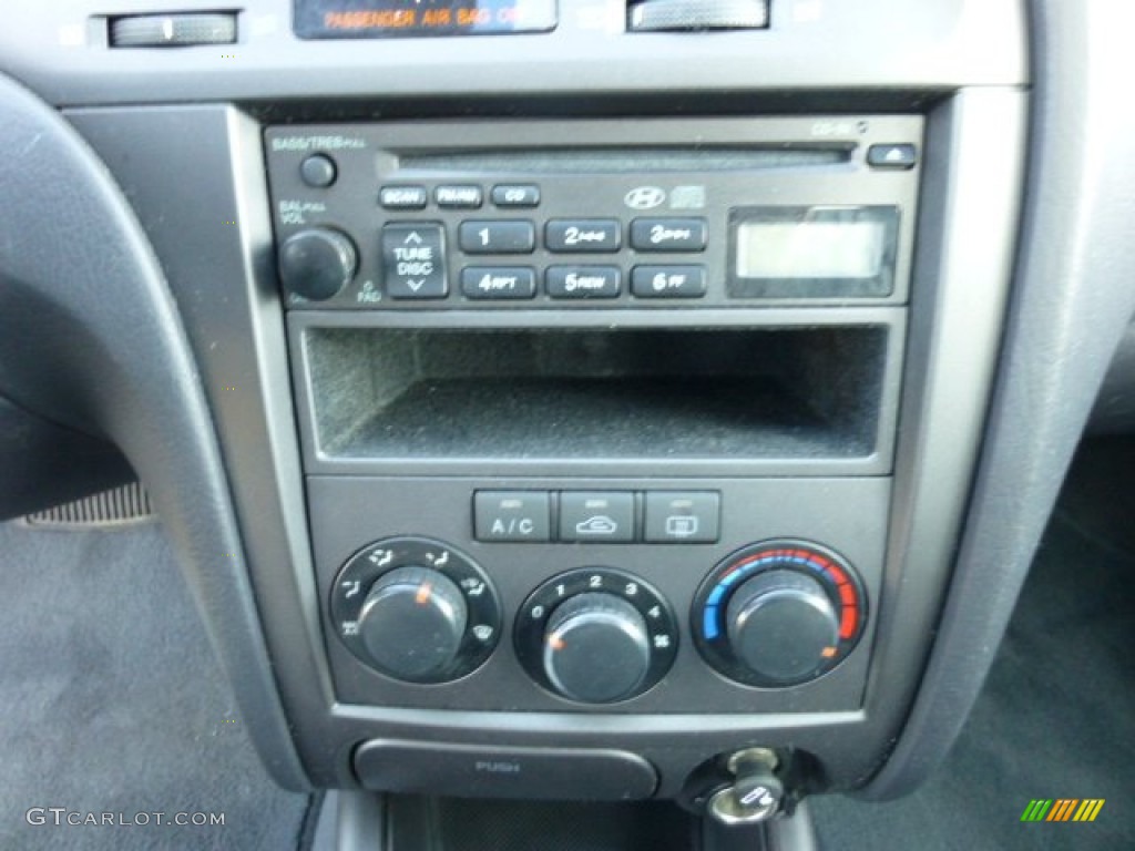 2006 Elantra GLS Hatchback - Ebony Black / Gray photo #19