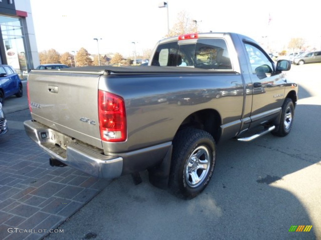 2004 Ram 1500 ST Regular Cab 4x4 - Graphite Metallic / Dark Slate Gray photo #7