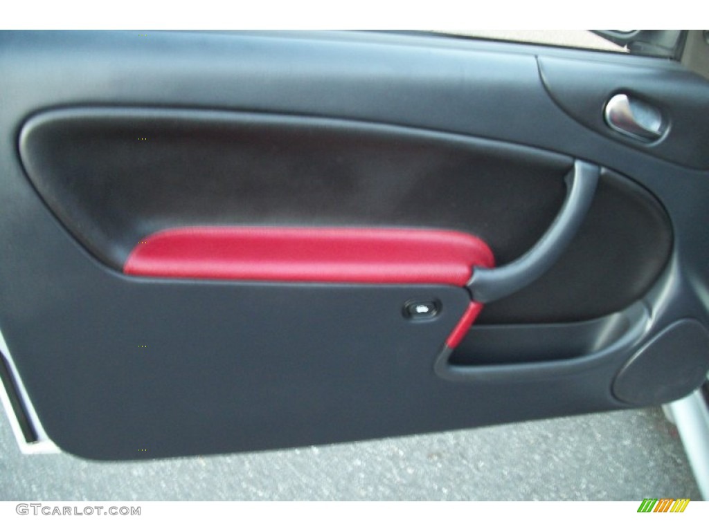 2003 Saab 9-3 SE Convertible Charcoal/Red Door Panel Photo #74751961