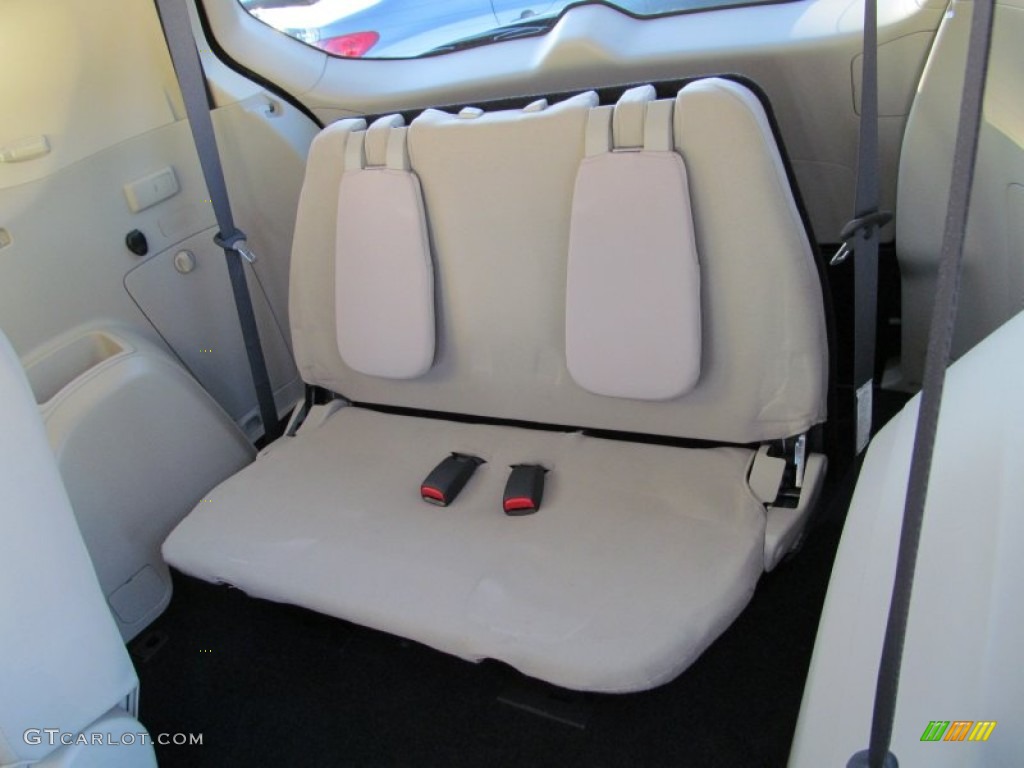 2010 Mitsubishi Outlander XLS 4WD Rear Seat Photo #74754100