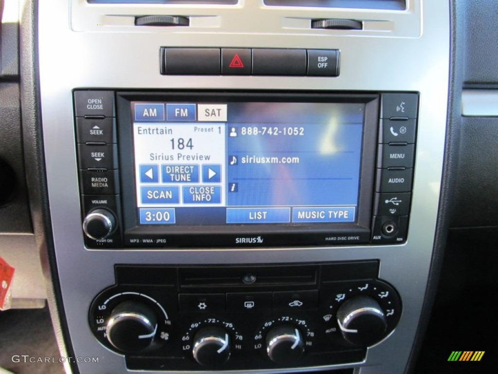 2010 Dodge Charger SXT AWD Controls Photos