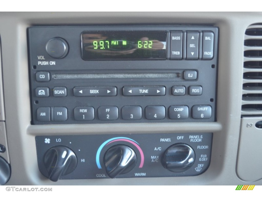 2001 Ford F150 XLT SuperCrew 4x4 Audio System Photo #74758643