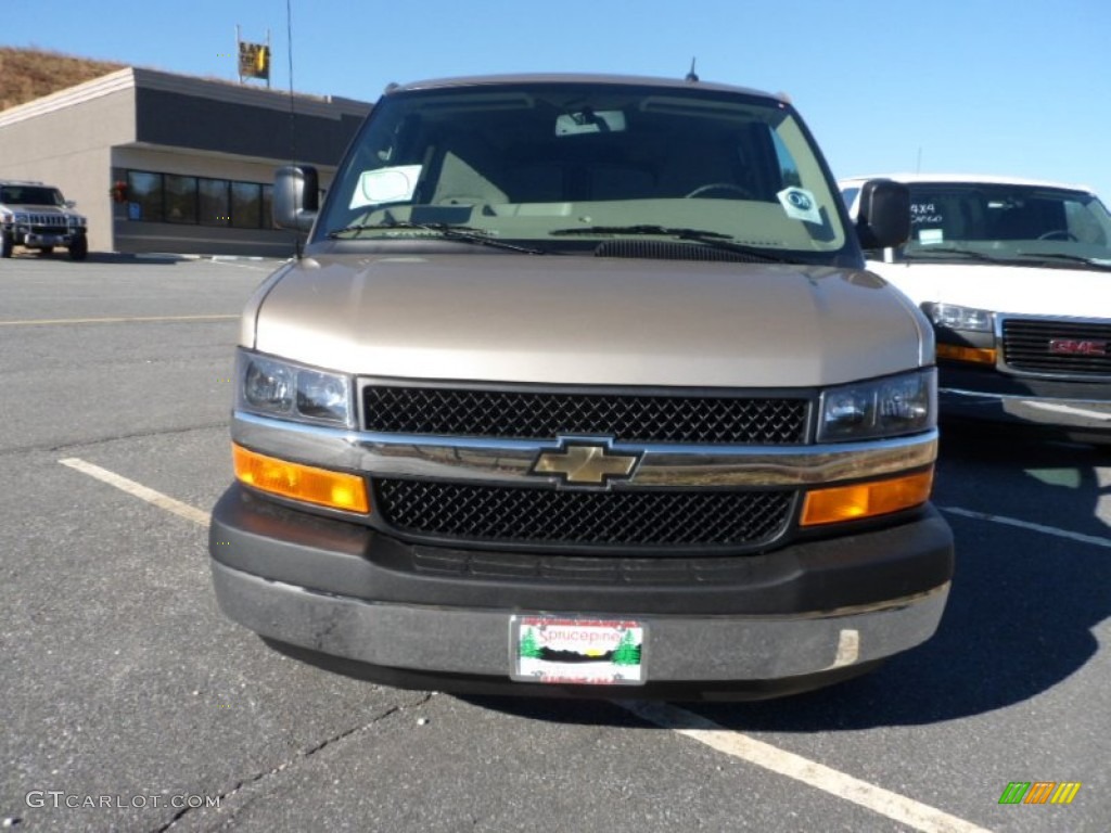 2013 Express LT 1500 AWD Passenger Van - Sandstone Metallic / Neutral photo #8
