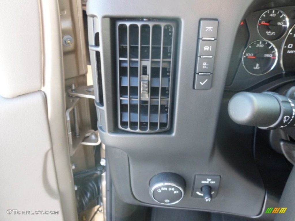2013 Chevrolet Express LT 1500 AWD Passenger Van Controls Photo #74762874
