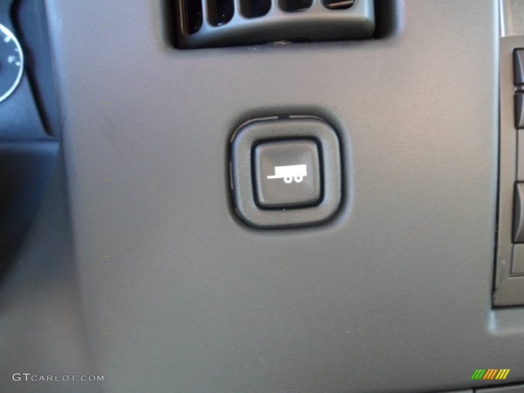 2013 Express LT 1500 AWD Passenger Van - Sandstone Metallic / Neutral photo #20