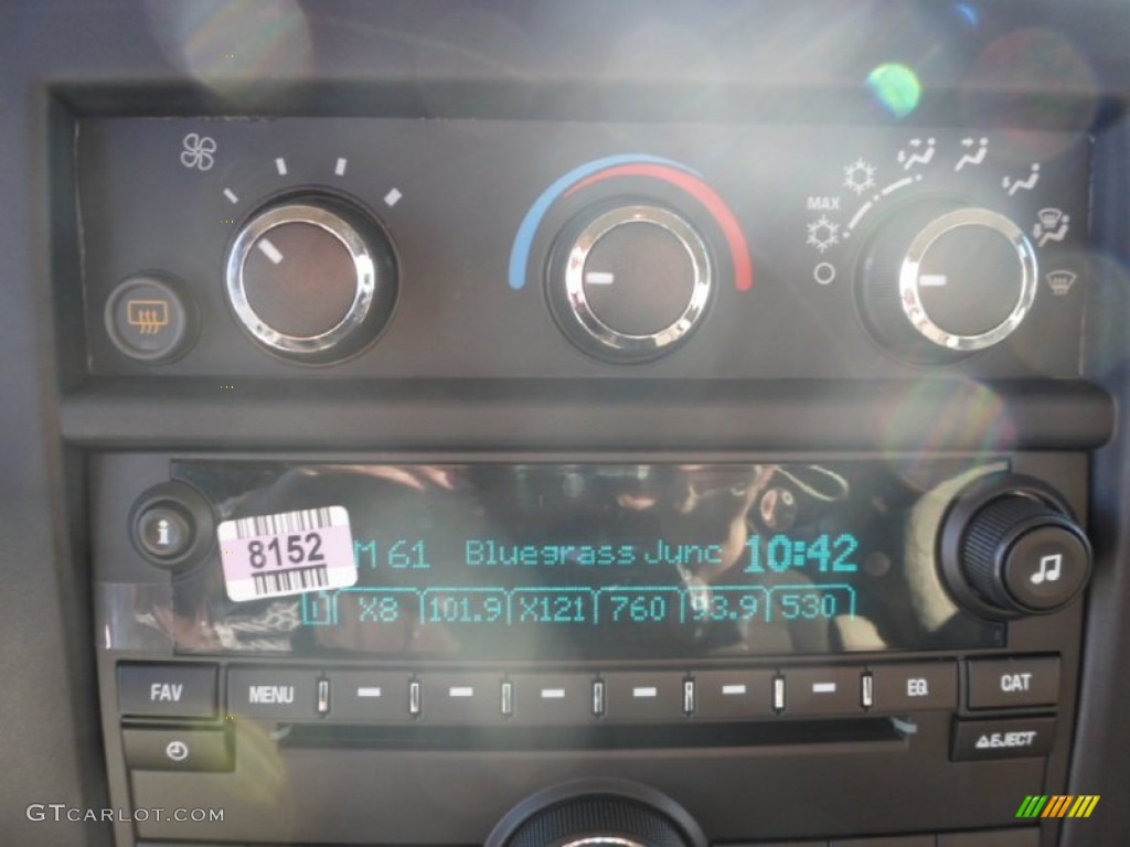 2013 Express LT 1500 AWD Passenger Van - Sandstone Metallic / Neutral photo #22