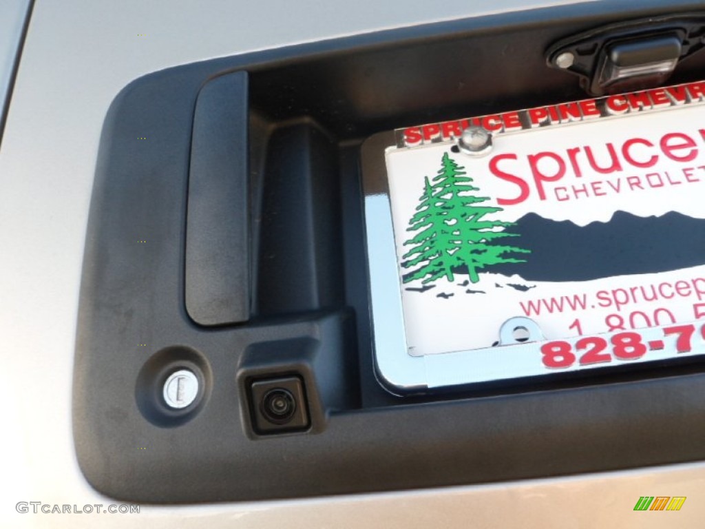 2013 Express LT 1500 AWD Passenger Van - Sandstone Metallic / Neutral photo #25