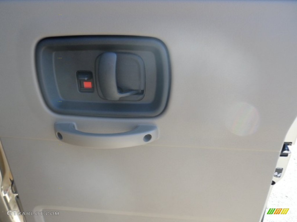 2013 Express LT 1500 AWD Passenger Van - Sandstone Metallic / Neutral photo #30