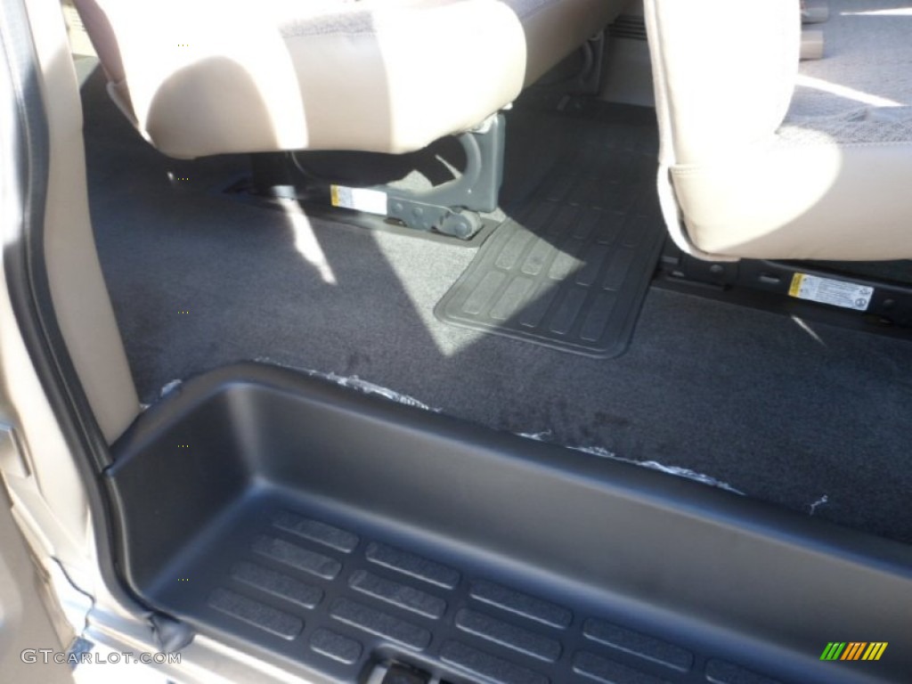 2013 Express LT 1500 AWD Passenger Van - Sandstone Metallic / Neutral photo #34