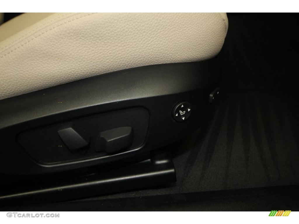 2010 3 Series 335i Sedan - Blue Water Metallic / Oyster/Black Dakota Leather photo #38