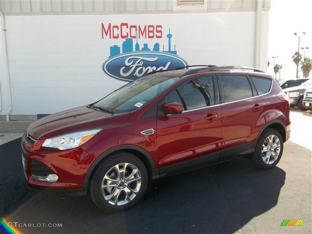 2013 Escape SE 1.6L EcoBoost - Ruby Red Metallic / Medium Light Stone photo #2