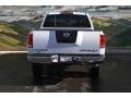 Blizzard White - Titan SV Crew Cab 4x4 Photo No. 8