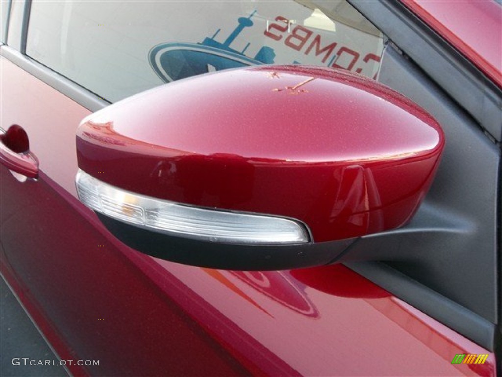 2013 Focus SE Hatchback - Ruby Red / Medium Light Stone photo #10