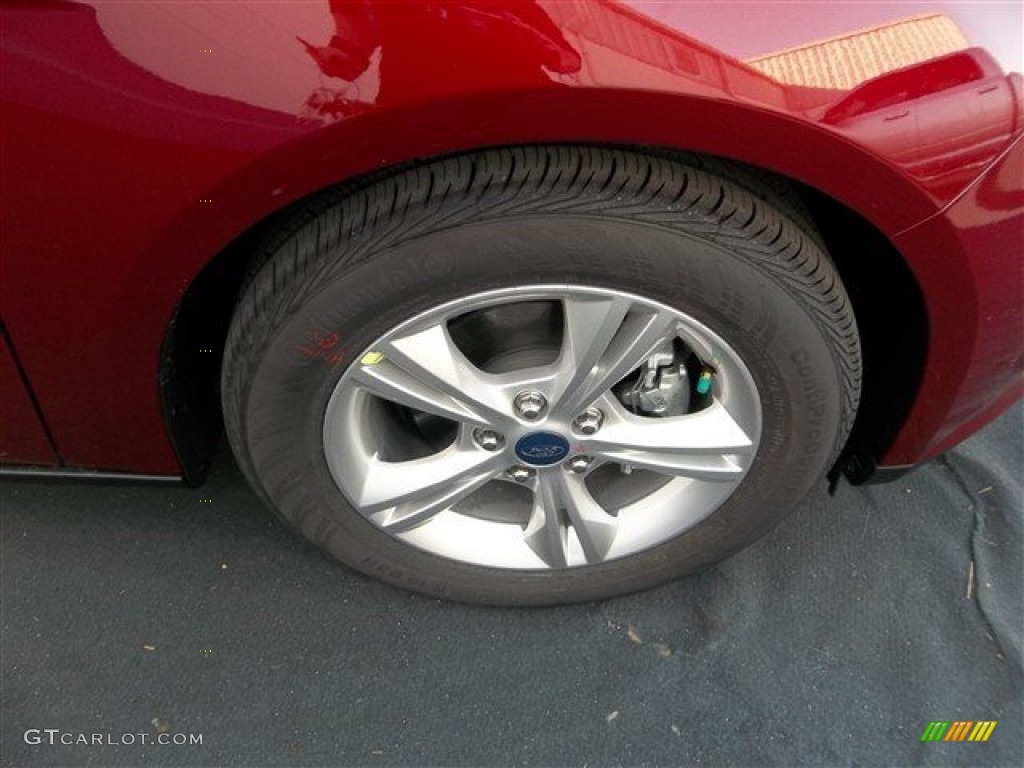 2013 Focus SE Hatchback - Ruby Red / Medium Light Stone photo #11