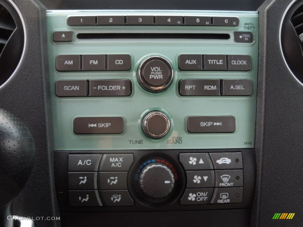 2011 Honda Pilot LX Controls Photo #74768568