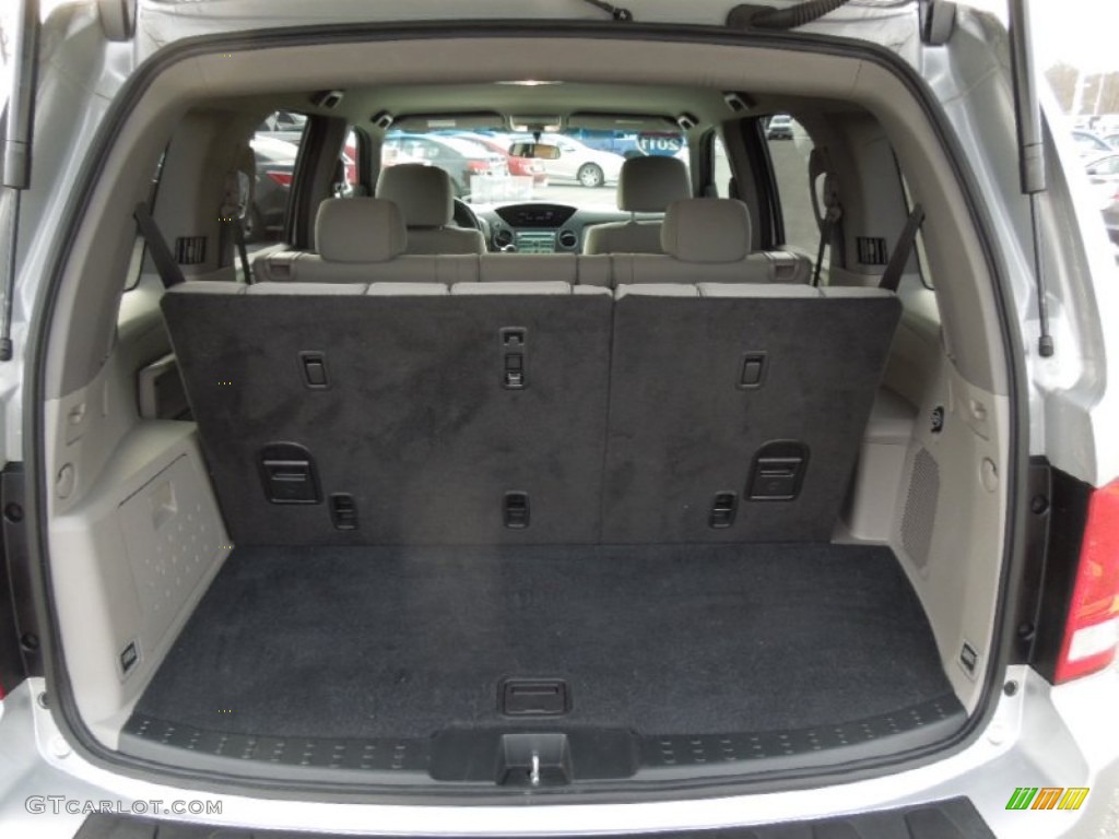 2011 Honda Pilot LX Trunk Photo #74768661