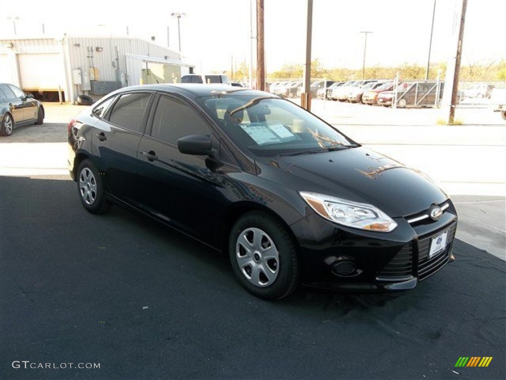 2013 Focus S Sedan - Tuxedo Black / Charcoal Black photo #10