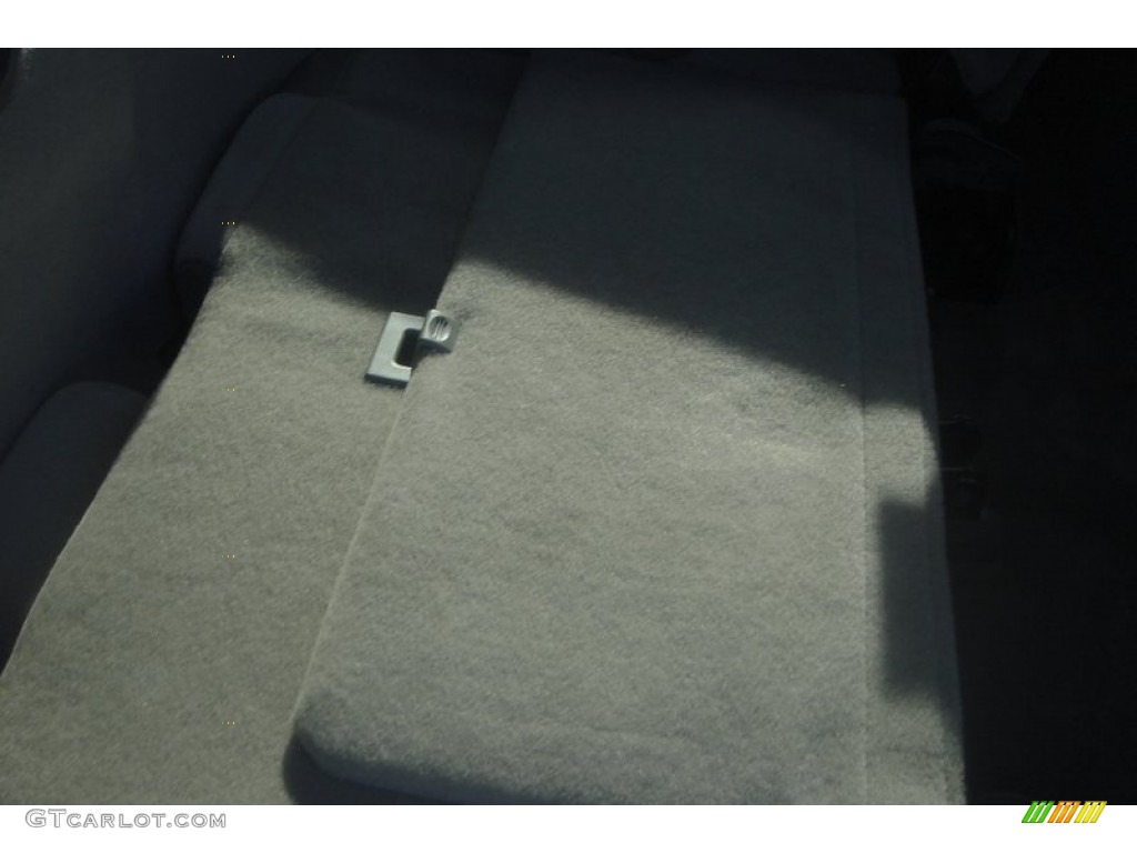 2004 Yukon XL 1500 SLT 4x4 - Silver Birch Metallic / Pewter/Dark Pewter photo #39