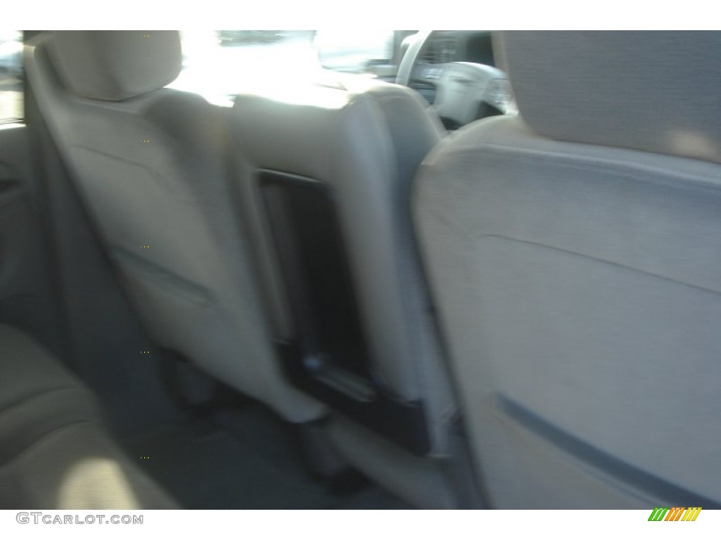 2004 Yukon XL 1500 SLT 4x4 - Silver Birch Metallic / Pewter/Dark Pewter photo #62
