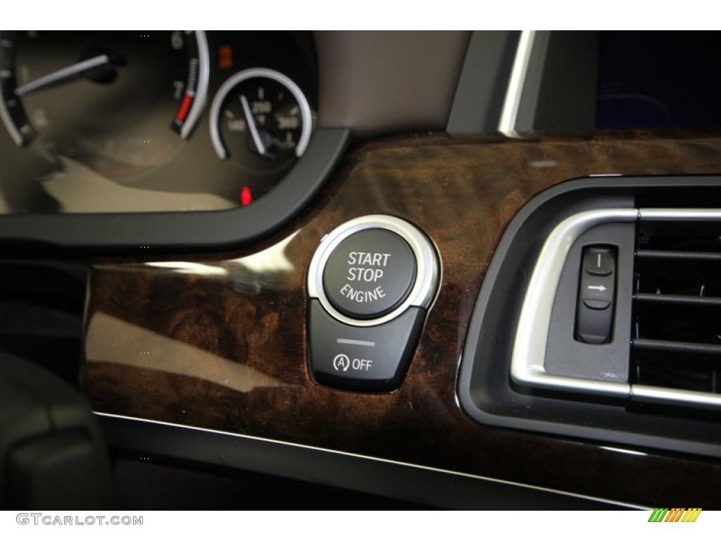 2013 BMW 7 Series 750Li Sedan Controls Photo #74771866
