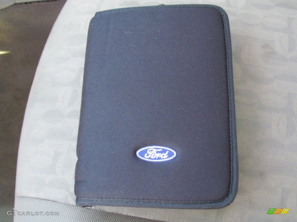 2005 Ford Focus ZX4 S Sedan Books/Manuals Photo #74773722