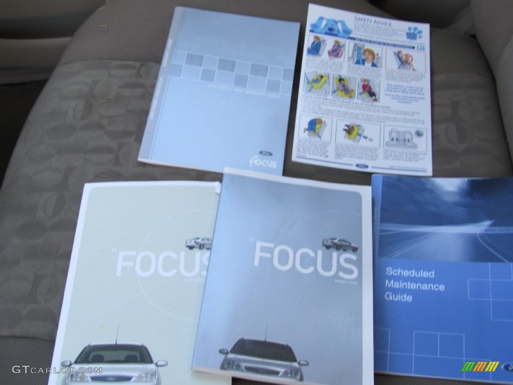 2005 Ford Focus ZX4 S Sedan Books/Manuals Photo #74773741