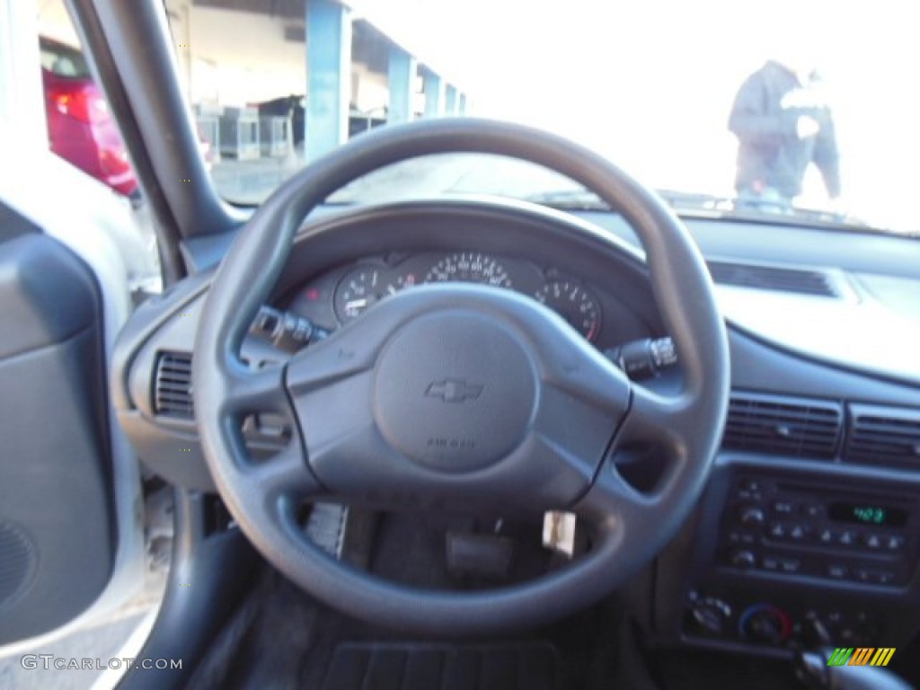 2003 Cavalier Sedan - Olympic White / Graphite Gray photo #18