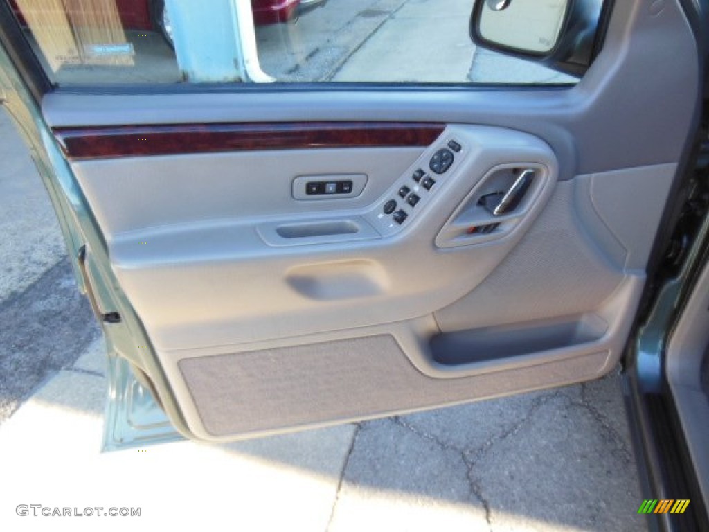 2004 Grand Cherokee Laredo 4x4 - Onyx Green Pearl / Dark Slate Gray photo #12