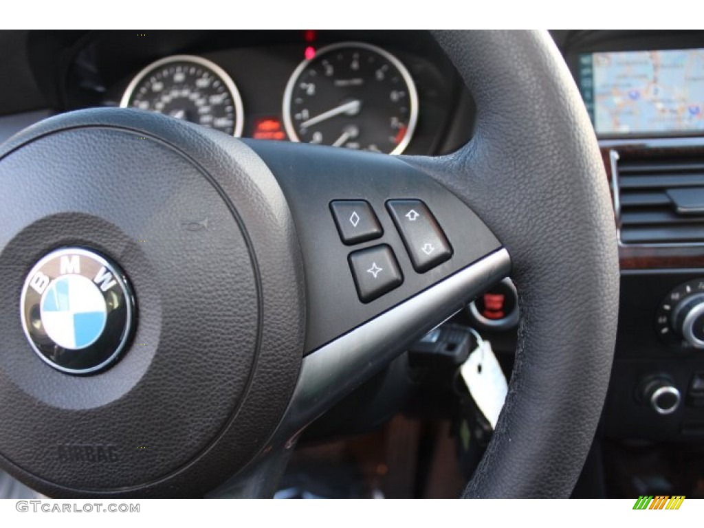 2008 BMW 5 Series 535xi Sedan Controls Photos