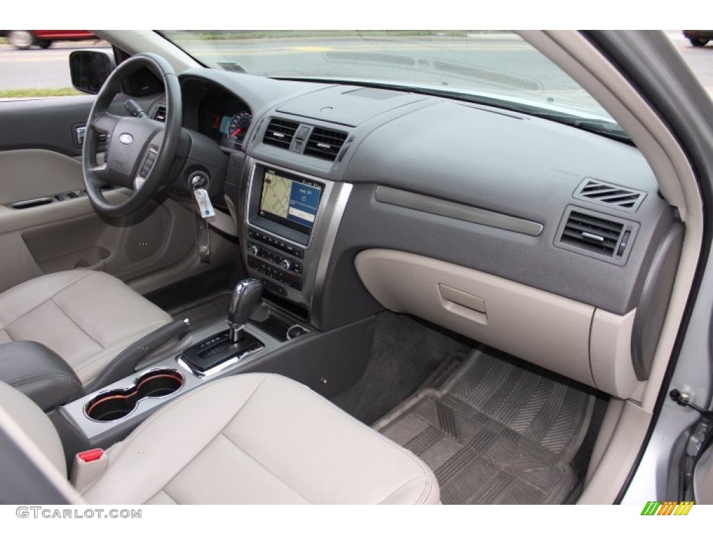 2010 Fusion Hybrid - Brilliant Silver Metallic / Medium Light Stone photo #26