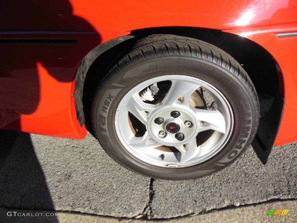 2004 Pontiac Grand Am GT Coupe Wheel Photos