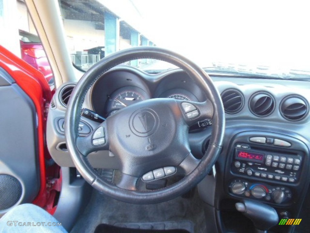 2004 Pontiac Grand Am GT Coupe Dark Pewter Steering Wheel Photo #74779408