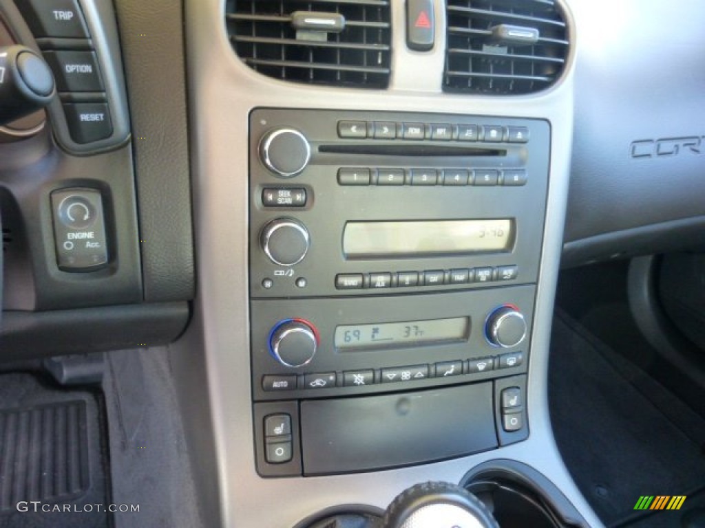 2007 Chevrolet Corvette Z06 Controls Photos