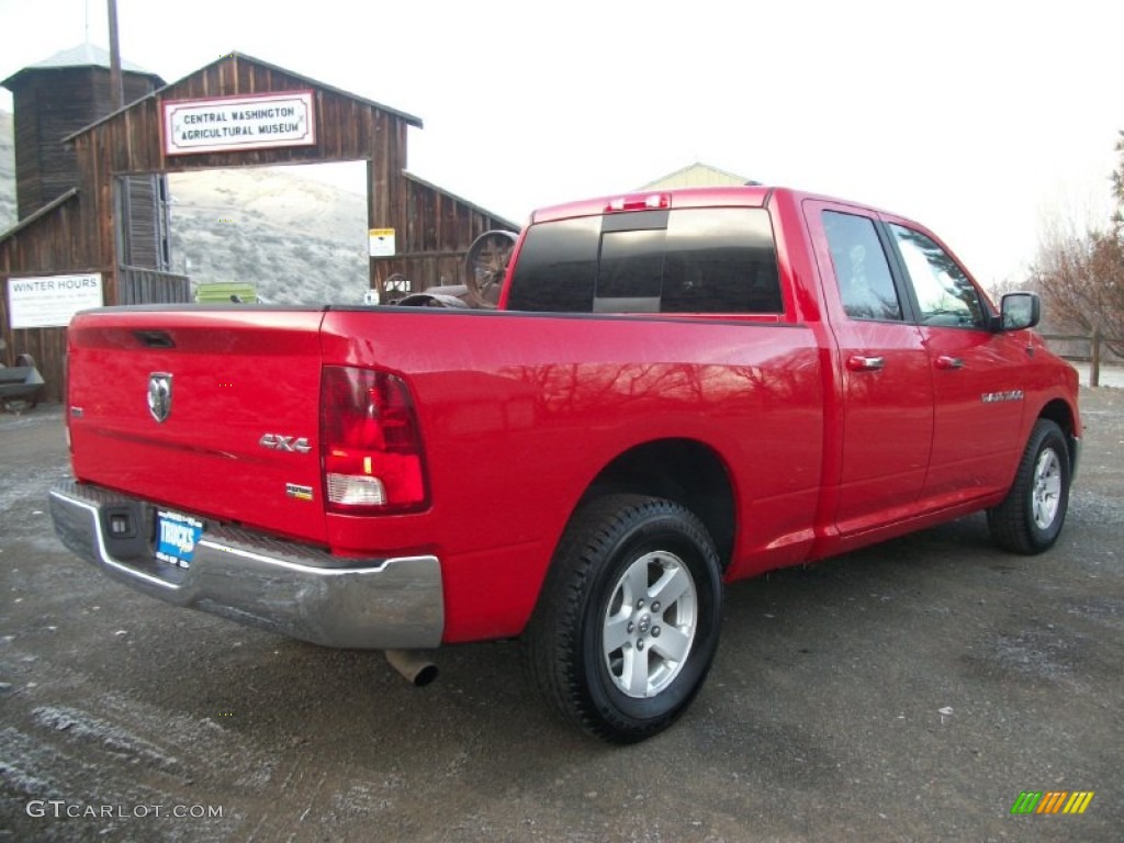 2011 Ram 1500 SLT Quad Cab 4x4 - Flame Red / Dark Slate Gray/Medium Graystone photo #2