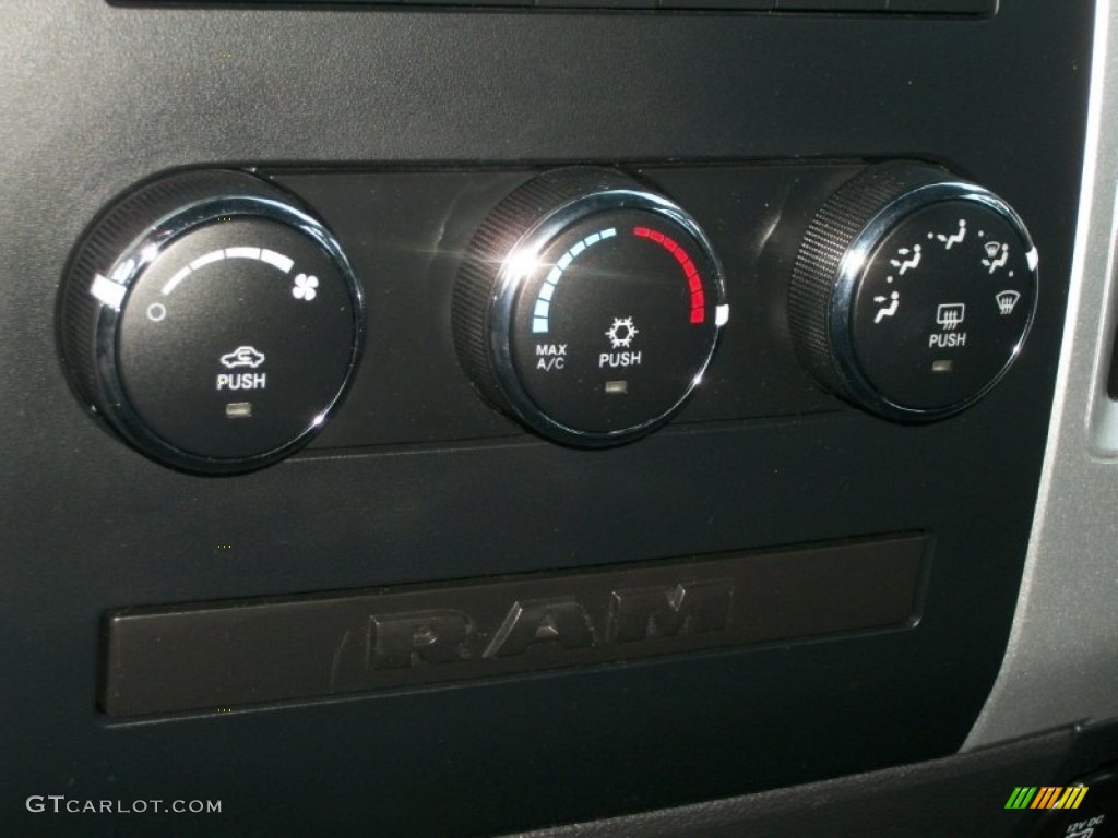 2011 Ram 1500 SLT Quad Cab 4x4 - Flame Red / Dark Slate Gray/Medium Graystone photo #16