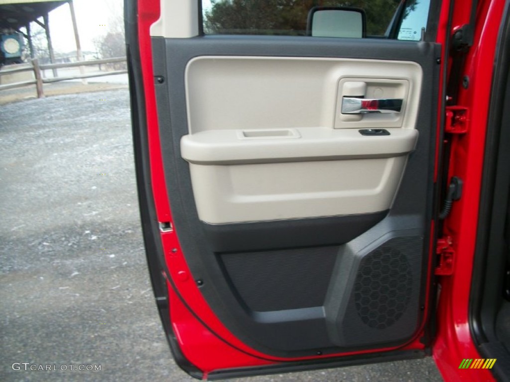 2011 Ram 1500 SLT Quad Cab 4x4 - Flame Red / Dark Slate Gray/Medium Graystone photo #28