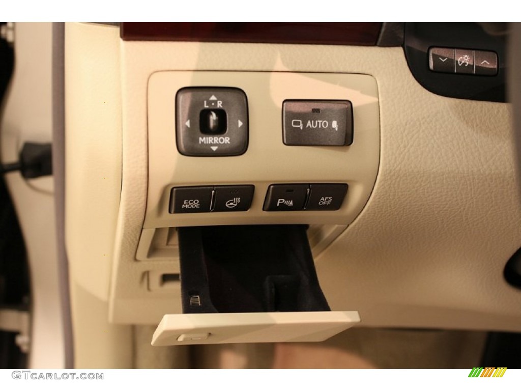 2010 Lexus LS 460 AWD Controls Photo #74782681