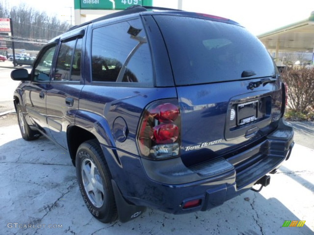 2004 TrailBlazer LS 4x4 - Indigo Blue Metallic / Medium Pewter photo #3