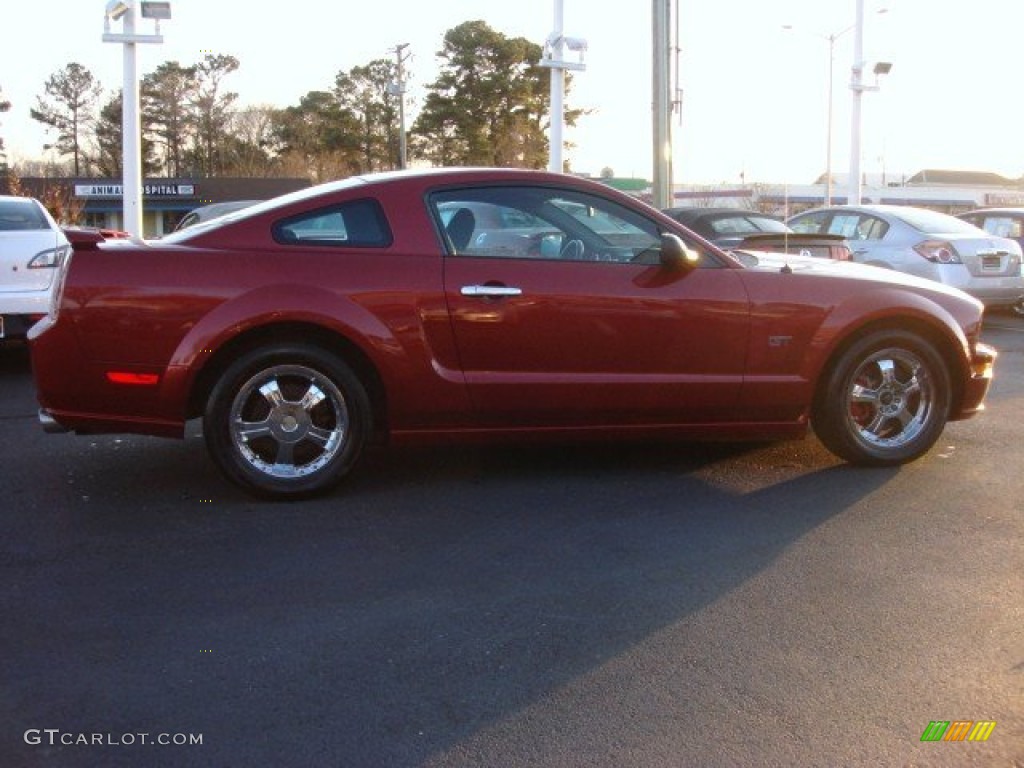2006 Mustang GT Deluxe Coupe - Redfire Metallic / Dark Charcoal photo #3