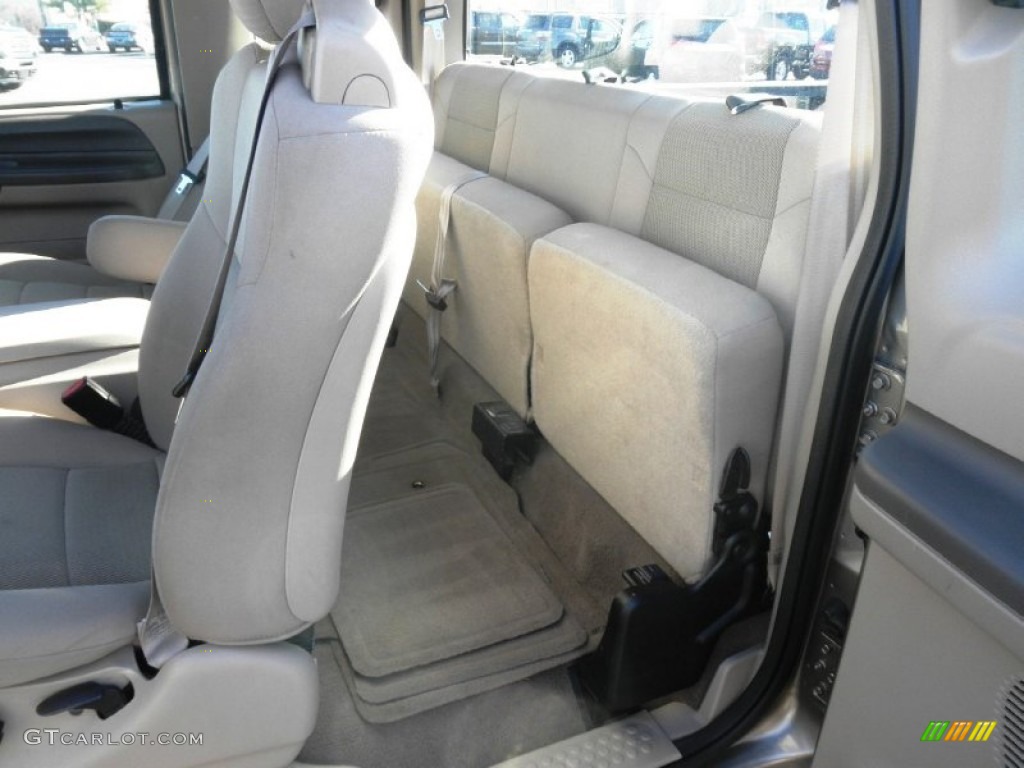 2004 Ford F350 Super Duty XLT SuperCab Rear Seat Photo #74793619