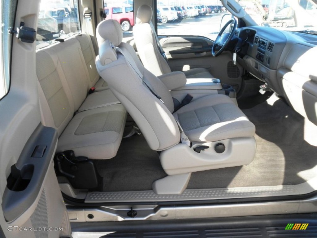 Medium Parchment Interior 2004 Ford F350 Super Duty XLT SuperCab Photo #74793769