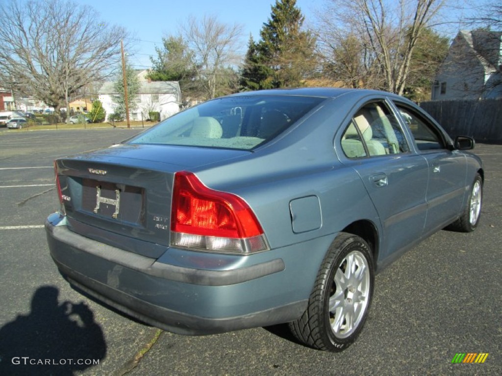 2004 S60 2.5T AWD - Platinum Green Metallic / Taupe/Light Taupe photo #7